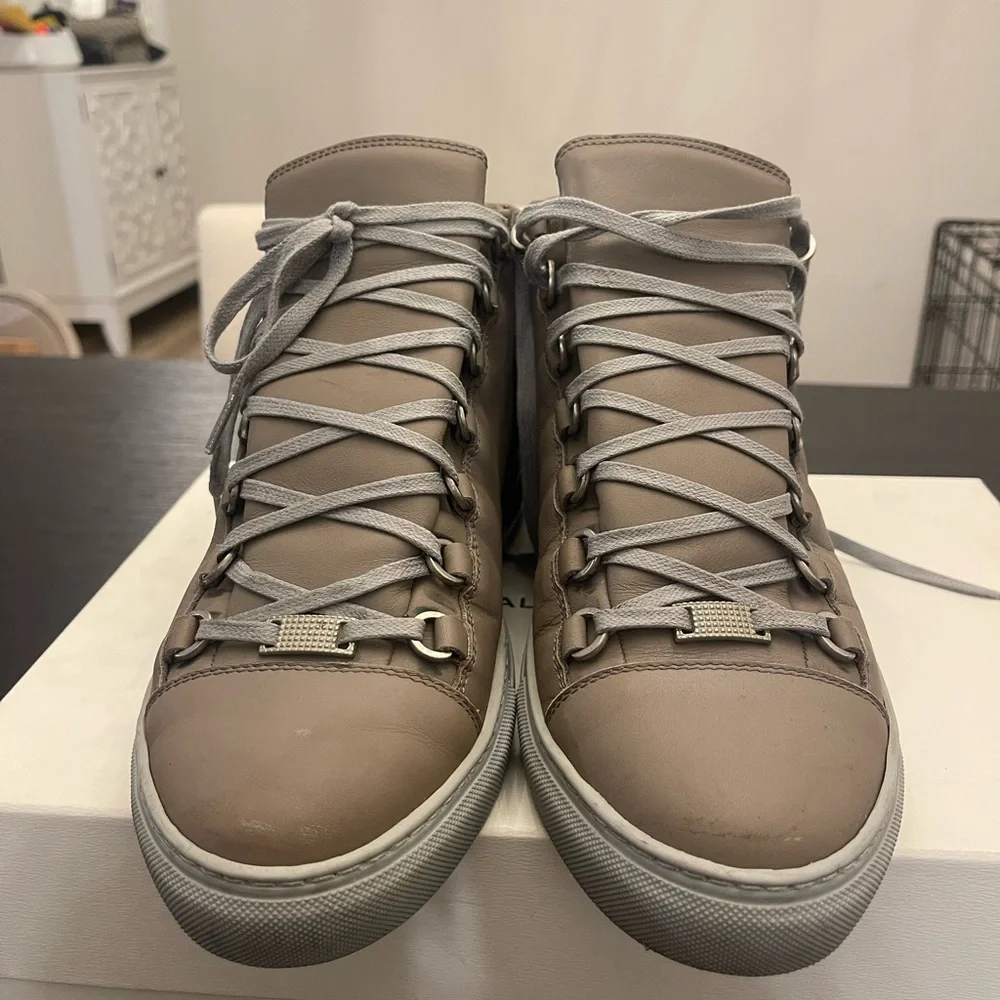 Men's Balenciaga sneakers - Picture 2 of 7